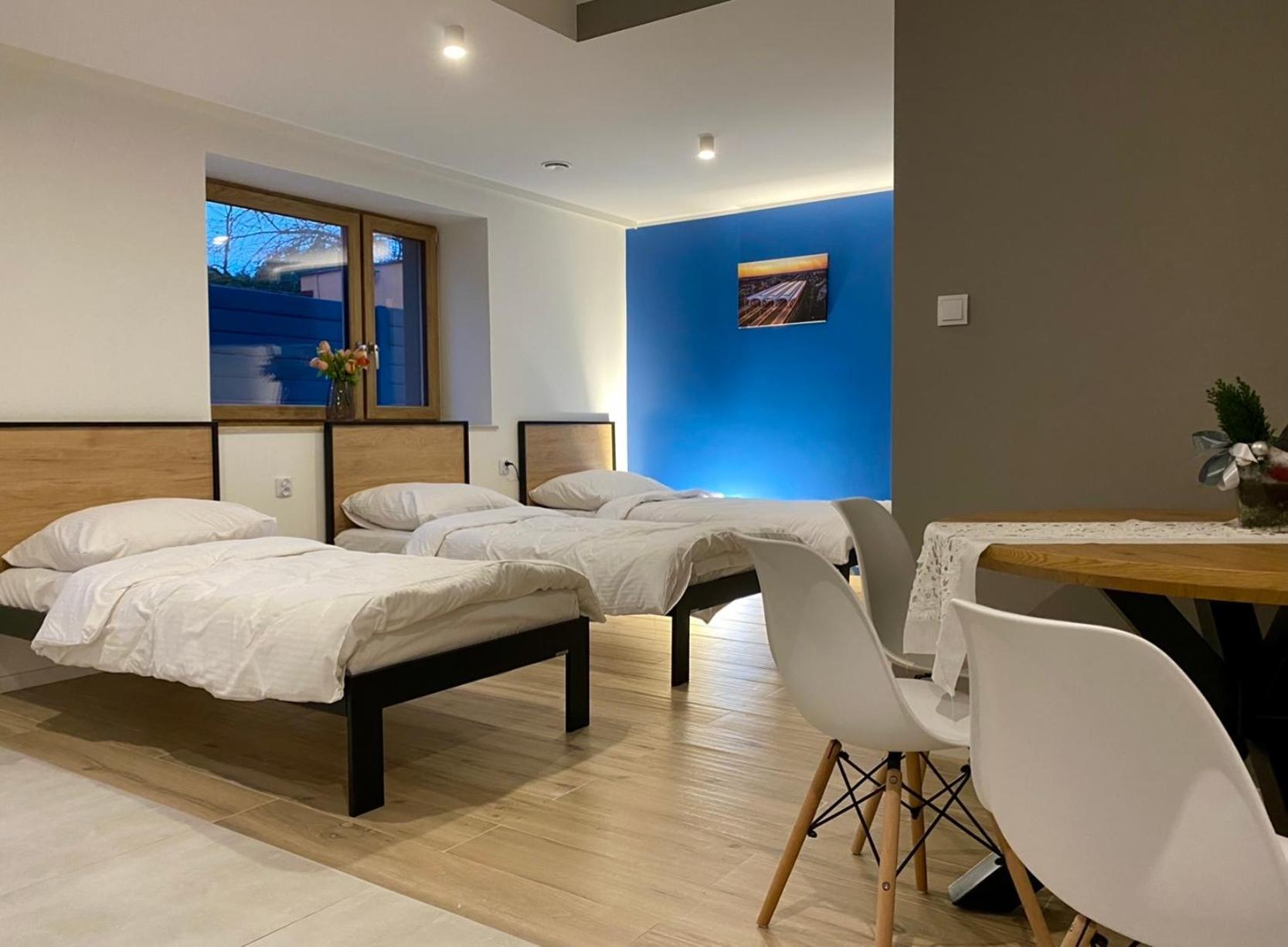 Tanie Noclegi Gliwice - Apartamenty Lowicka 28 Extérieur photo