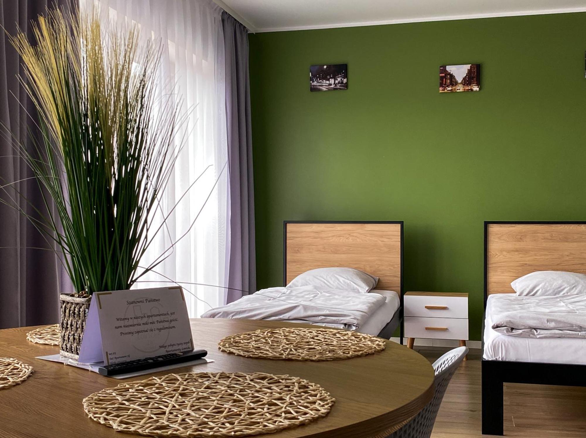Tanie Noclegi Gliwice - Apartamenty Lowicka 28 Extérieur photo