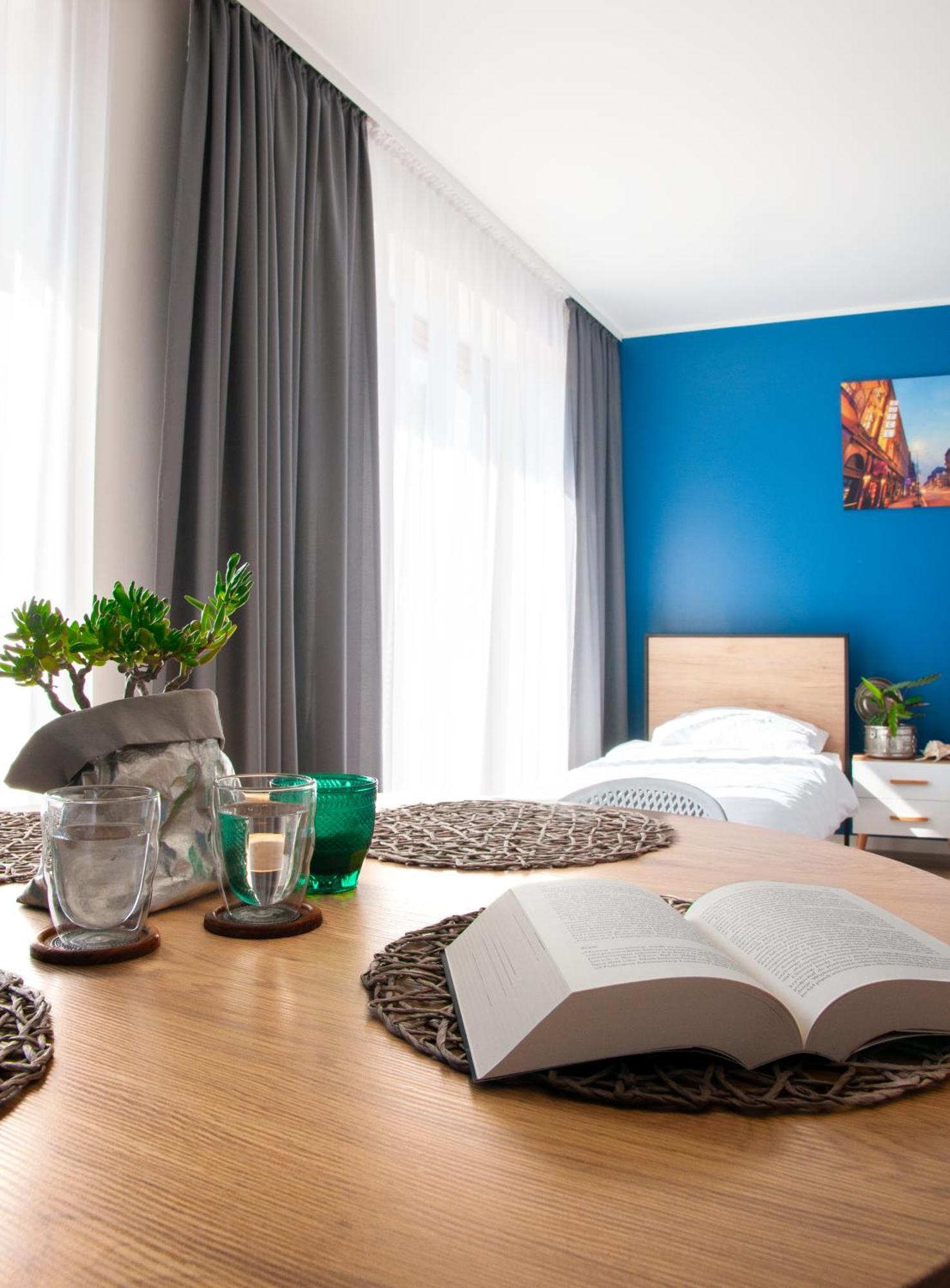 Tanie Noclegi Gliwice - Apartamenty Lowicka 28 Extérieur photo